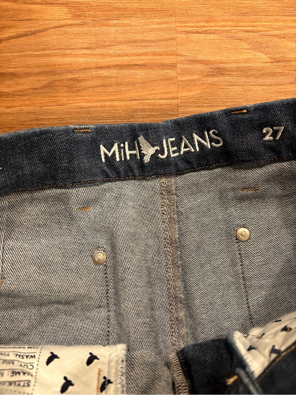 MIH Mid Rise Flared Jeans - Picture 4 of 9